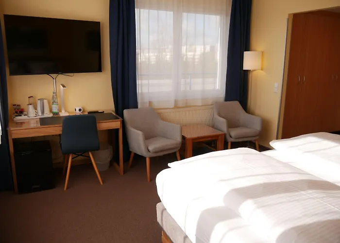 Parkhotel Marzahn 3* برلين