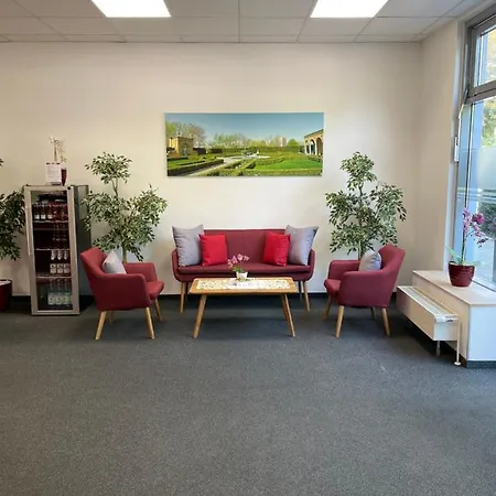 Parkhotel Marzahn 호텔 3*