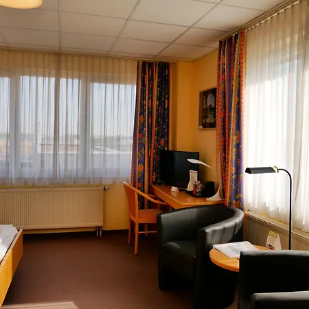 Parkhotel Marzahn ברלין