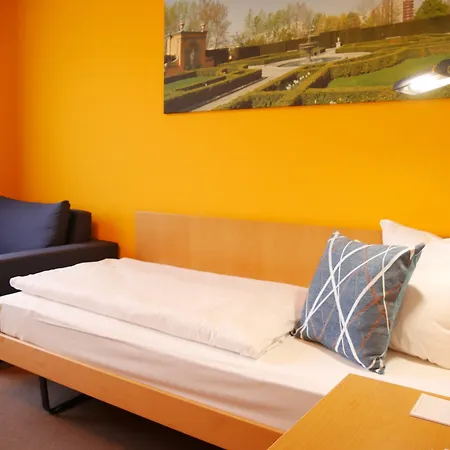 호텔 Parkhotel Marzahn 3*