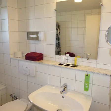 호텔 Parkhotel Marzahn 3*