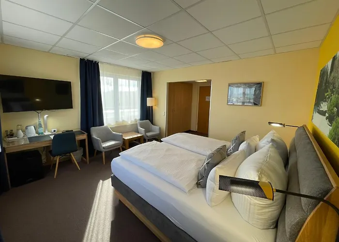 Отель Parkhotel Marzahn