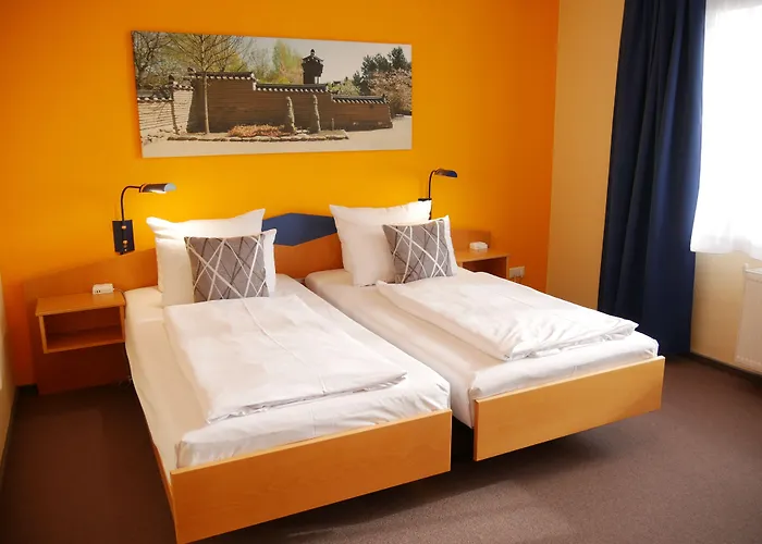 Parkhotel Marzahn 3*