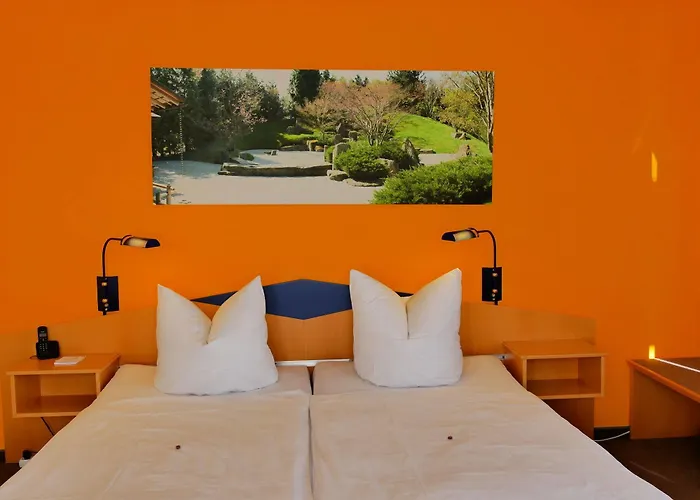 Parkhotel Marzahn 3*