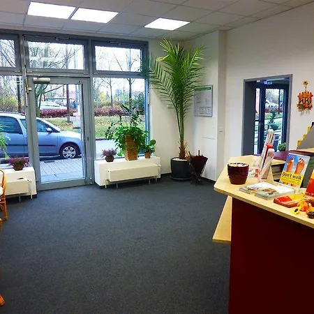 Parkhotel Marzahn Otel 3*